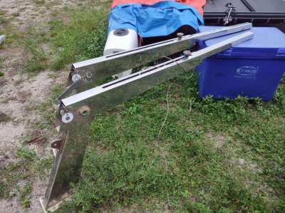 Davits S-150 For SALE