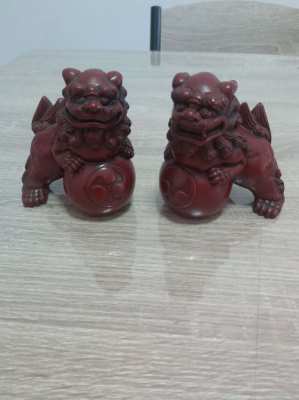 A pair of chinese foo dogs price includes delivery