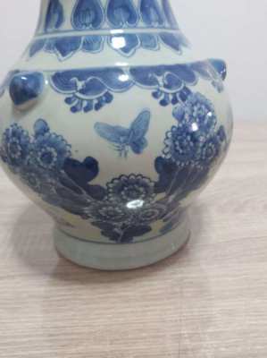 Stock clearance Lovely chinese blue and white vase mark to base 13