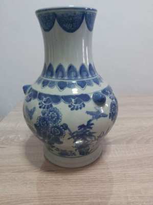 Stock clearance Lovely chinese blue and white vase mark to base 13