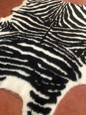 Beautiful Carpet artificial wool, zebra style  ..REDUCET