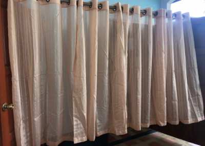 4Curtains 1,60mx1,38m 4pieces, with eyelets,translucent.--REDUCET--