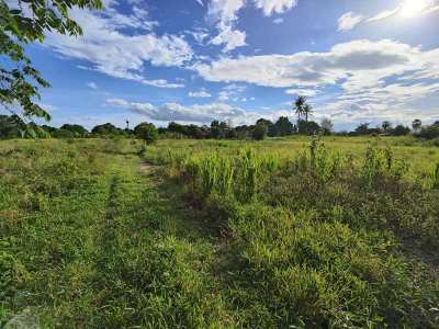 6-1-28 Rai Located West of Hua Hin Bypass in Small Farming Community