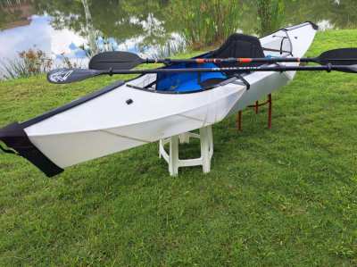 9kg 'Origami' (folding) Kayak, like new, paddles and PFD included 