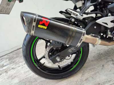 มอเตอร์ไซค์ Kawasaki Ninja 400 ปี 2021 + ท่อ Akrapovic Carbon แท้