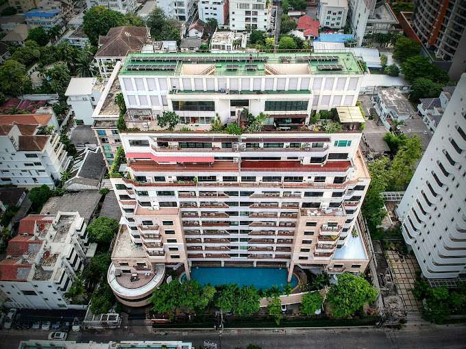 Condo for Sale in Baan Ploenchit Condo in Ruamrudee Soi 2, Bangkok, TH