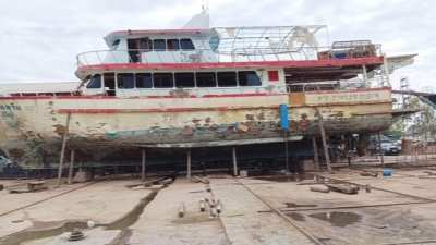 Similan Queen Dive Boat over 90ft long needs rebuild but still solid 