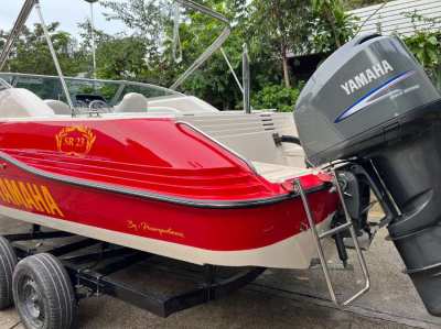 Yamaha SR23 w/Yamaha 250 ob 4 stroke, bimini, trailer & free delivery