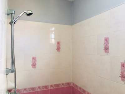 Charming 1-Bedroom with Private Bath in Convenient Bangrak, Koh Samui 