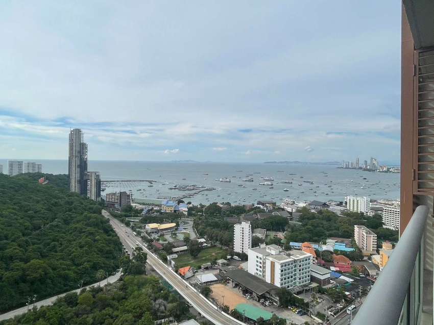 CR1944 The Unixx Condo, 2 bed, sea view , corner unit for rent 