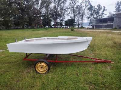 Fiberglass Speed boat 9ft + NEW Tailer = 25000 b FAST SALE