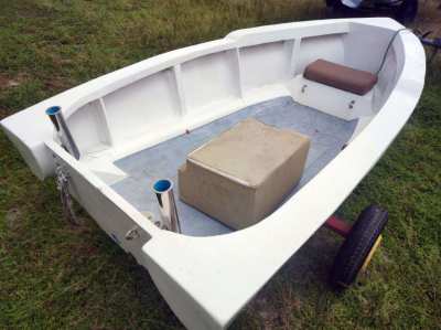 Fiberglass Speed boat 9ft + NEW Tailer = 25000 b FAST SALE