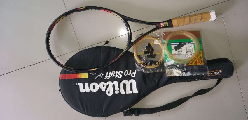 Tennis Racket unstrung