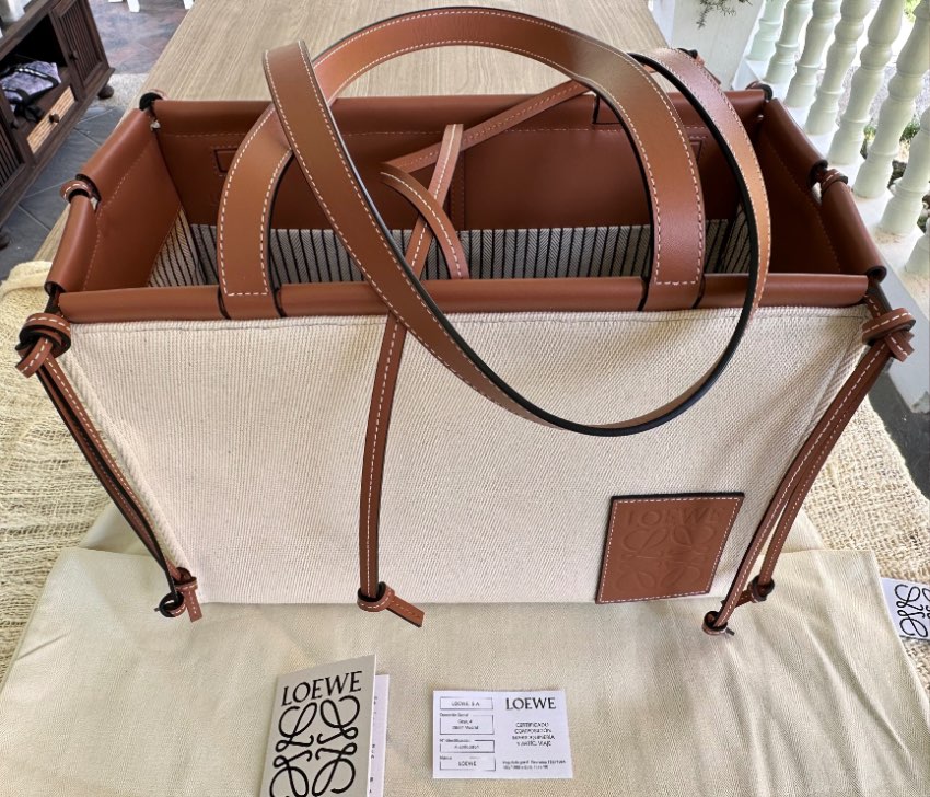 Cushion discount tote loewe