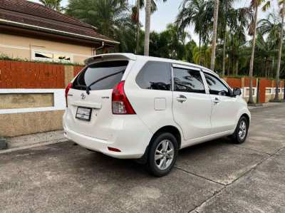 Toyota Avanza 7-seater 1,5L AT 2014