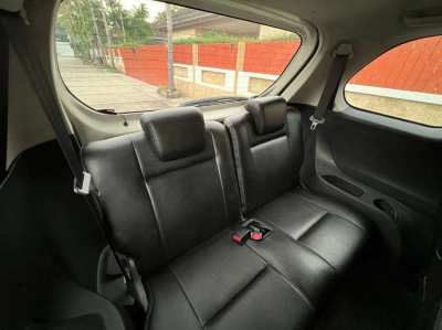 Toyota Avanza 7-seater 1,5L AT 2014