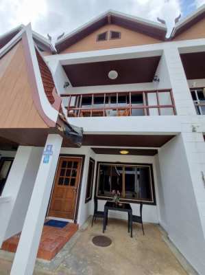 Townhouse For Sale With 2 Bedrooms on Pratamnak Hill