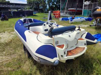 185000 b. ! Avon Jet Boat 430 , 100 HP, for FAST SALE