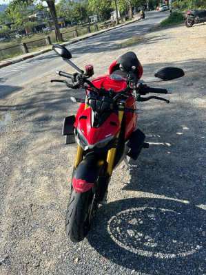 Ducati streefighter V4s 2022