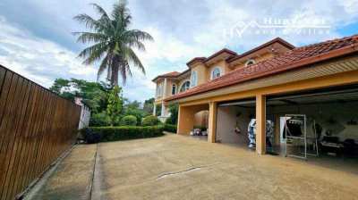 #3407 Large imposing pool house beside the golf course