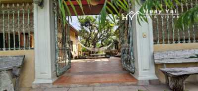 #3153  SPACIOUS CHARACTER VILLA IN A MATURE 2 RAI PLOT WITH LARGE POND