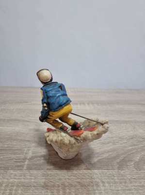 Fantastic figure of skull face skiing 7