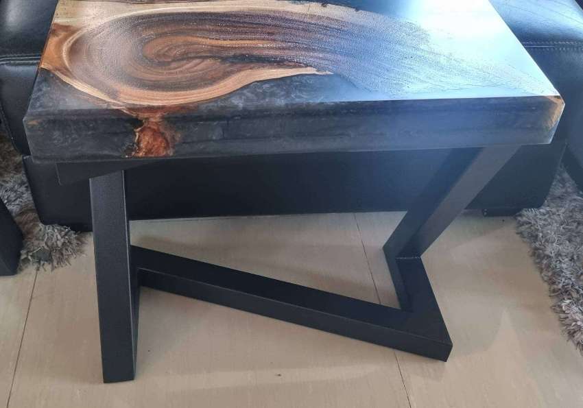  NEW  ACACIA HARDWOOD BLACK  RIVER TABLE