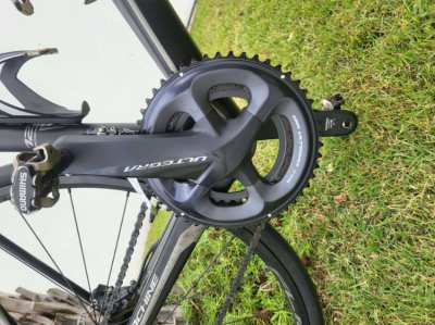 Full carbon ultegra disk road bike size m