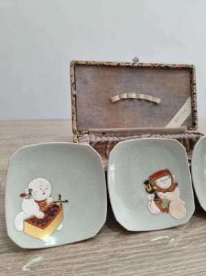 Stock clearance A boxed set of four oriental/japanese desert plates 5