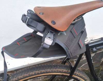 Bicycle luggage (3 of 3) saddle dry bag c/w harness