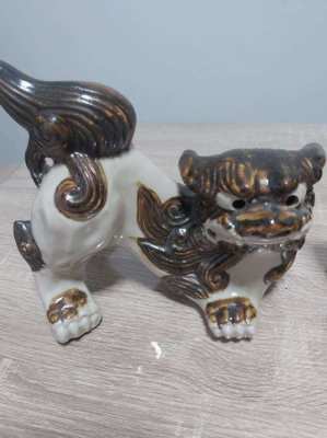 Chinese foo dogs Large size in crouching position 