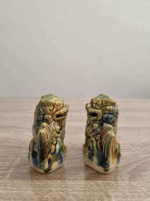 Sale now on a pair of chinese foo dogs