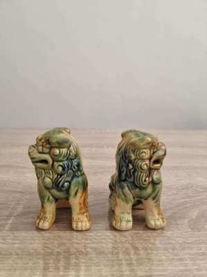 Sale now on a pair of chinese foo dogs