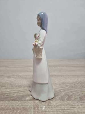 Sale now on miquel requena figurine (lladro/nao style) 10