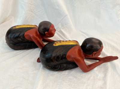 two praying wooden figures, servant figures made of wood, full wood 