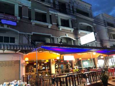 Nice restaurant with rooms for rent-sale