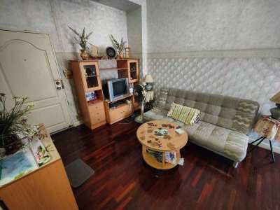 Hot! Furnished 1 Bedroom 1 Bathroom -  Green Line Songthaew Service