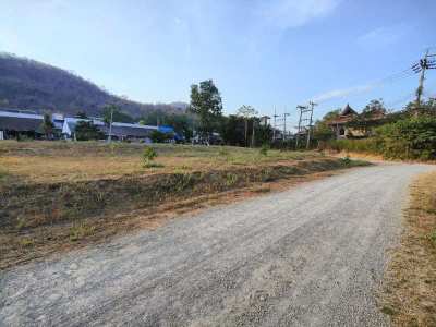 Nice Mountain View 1-1-82 Rai Subdivided Into 8 Home Building Plots 