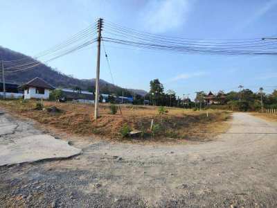 Nice Mountain View 1-1-82 Rai Subdivided Into 8 Home Building Plots 