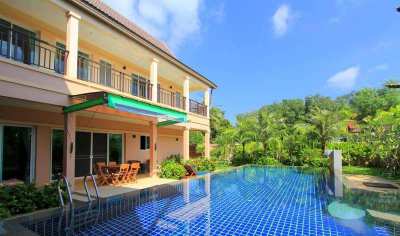 Luxury pool villa in Rawai for sale