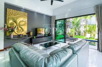 Charming, Thai-Luxury 3-Bedroom Pool Villa in Rawai, Phuket Thailand