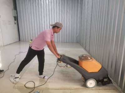 Carpet extraction cleaning service ,deep cleaning wtih Taski machine 