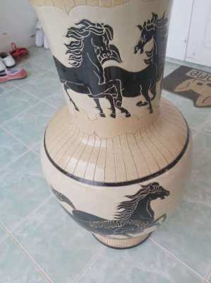 Massive chinese vase 33