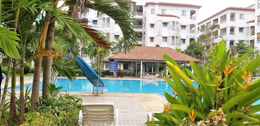 Jomtien beach condo rentals furnished  pet friendly low floor 