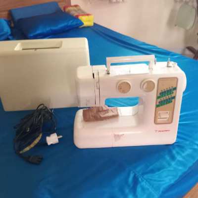 electric sewing machine