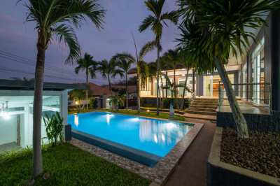 Pool Villa for sale Rawai 5 bed/ 5 bath