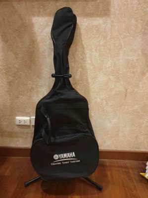 Yamaha CS40 Classical Guitar