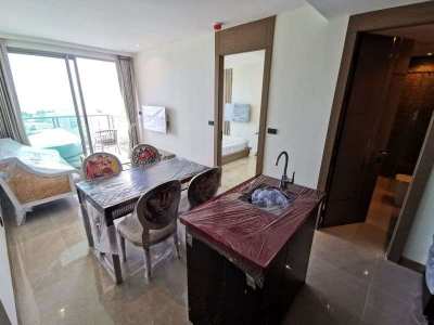 Riviera Ocean Drive - Unit with Jacuzzi - 5,7 M THB! 