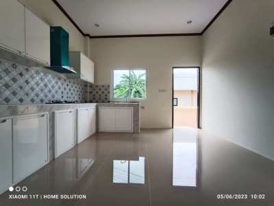 3 bedroom house for sale in central Ban Phe - price 4,500,000 THB.