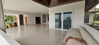 #3425 Large Pool Villa beside the fairway at Phoenix Golf. 1rai